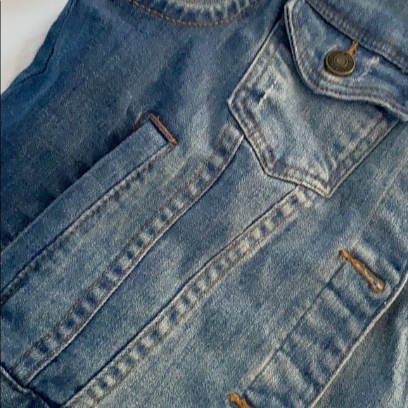 Cute jean vest | Forever 21 - Picture 3 of 5